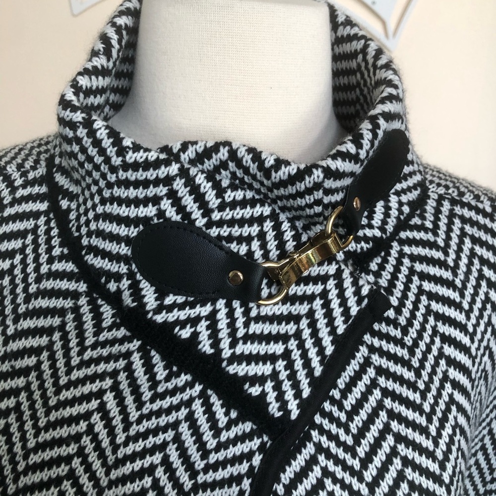 Apt 9 poly blend knit cover up
